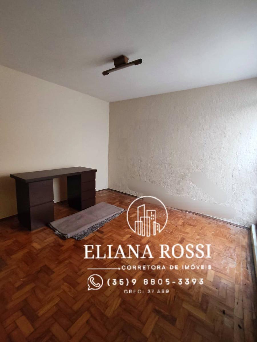 Casa, Centro, 4 Quartos, 5 Vagas, 1 Suíte