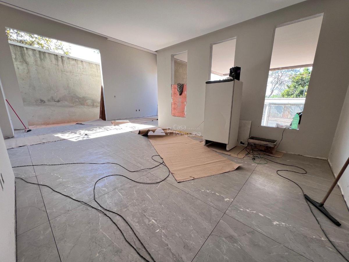 Casa, Trevo, 4 Quartos, 3 Vagas, 3 Suítes