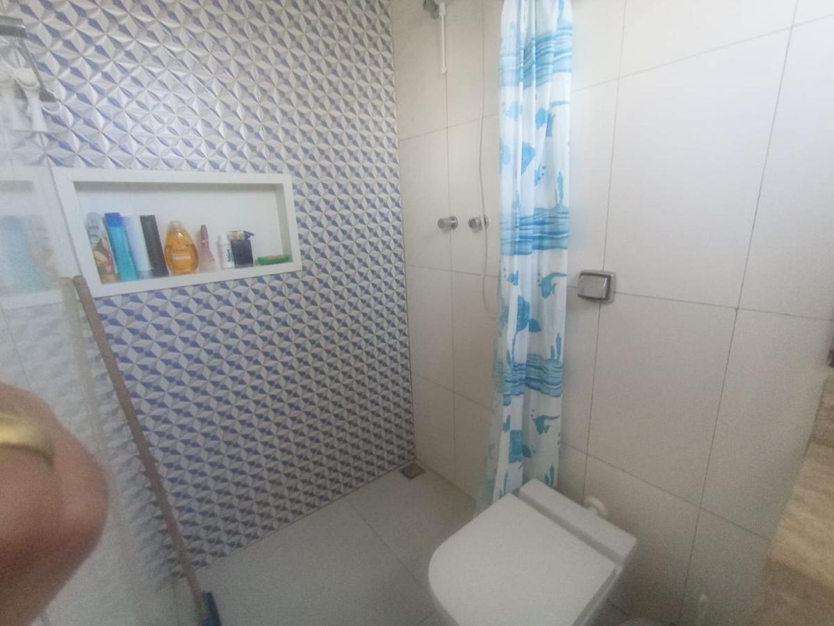 Casa, Santa Cruz, 3 Quartos, 8 Vagas, 1 Suíte