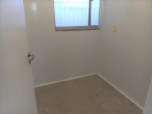 Casa Comercial, Prado, 1 Quarto, 2 Vagas