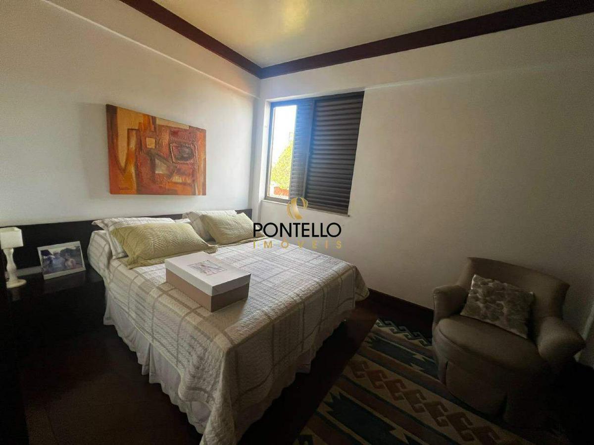 Cobertura, Centro, 4 Quartos, 2 Vagas, 2 Suítes