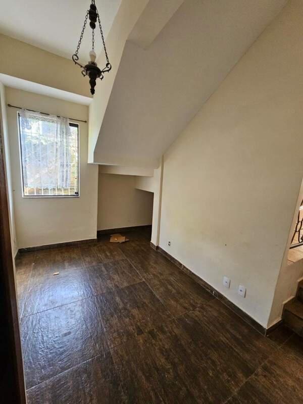 Casa, Camargos, 3 Quartos, 2 Vagas, 1 Suíte