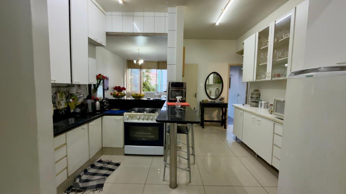 Apartamento, Lourdes, 3 Quartos, 0 Vaga, 1 Suíte