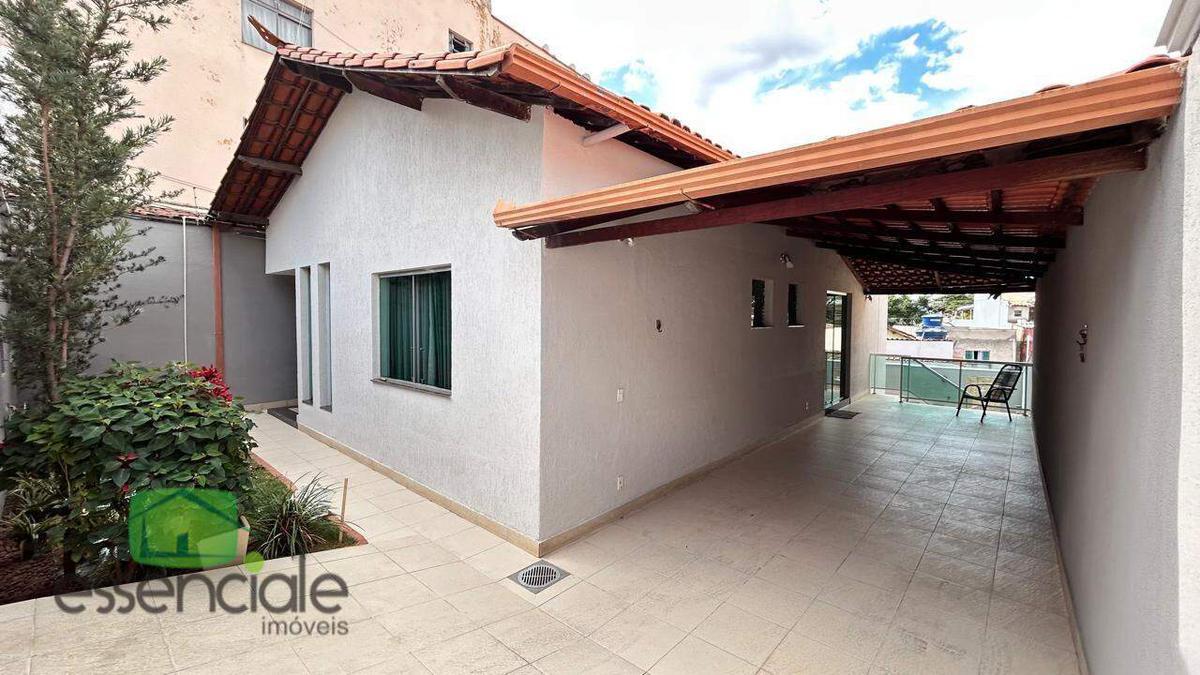 Casa, Parque Belo Horizonte Industrial, 3 Quartos, 3 Vagas, 1 Suíte