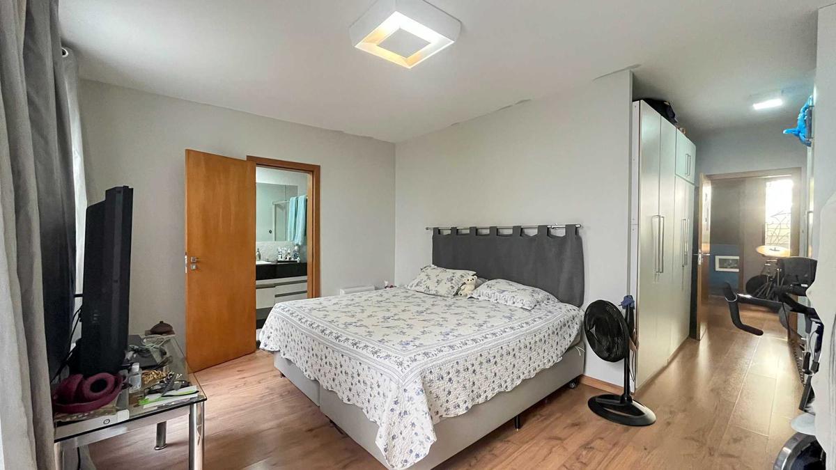 Casa, Serra, 3 Quartos, 3 Vagas, 3 Suítes