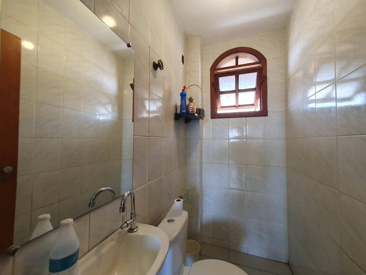 Casa, Nova Suíssa, 4 Quartos, 5 Vagas, 1 Suíte