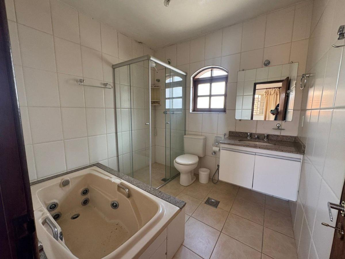 Casa, Floresta, 5 Quartos, 3 Vagas, 1 Suíte