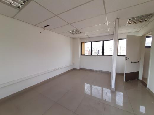 Sala, Santa Efigênia, 0 Quarto, 2 Vagas