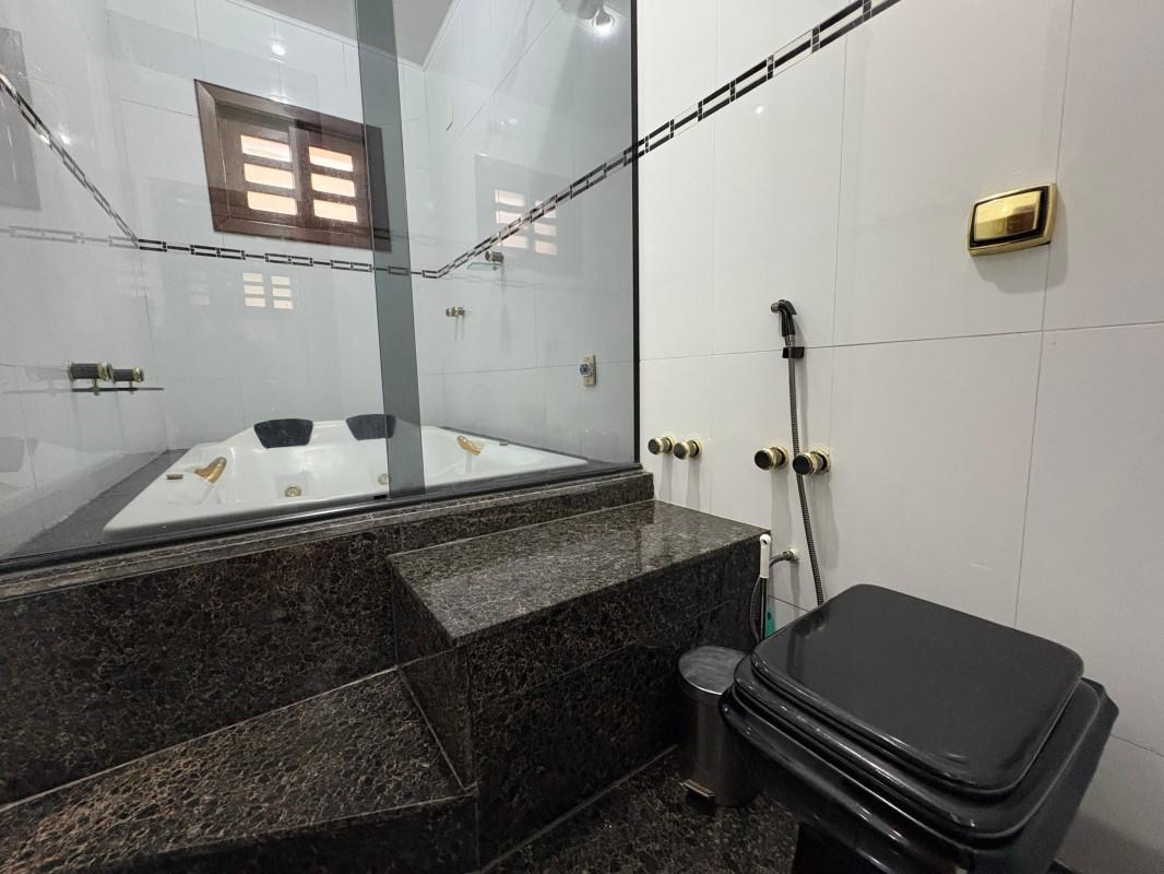 Casa, Paquetá, 4 Quartos, 2 Vagas, 1 Suíte
