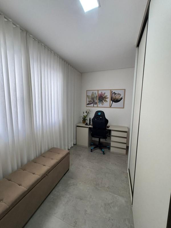 Casa, Masterville, 3 Quartos, 5 Vagas, 1 Suíte