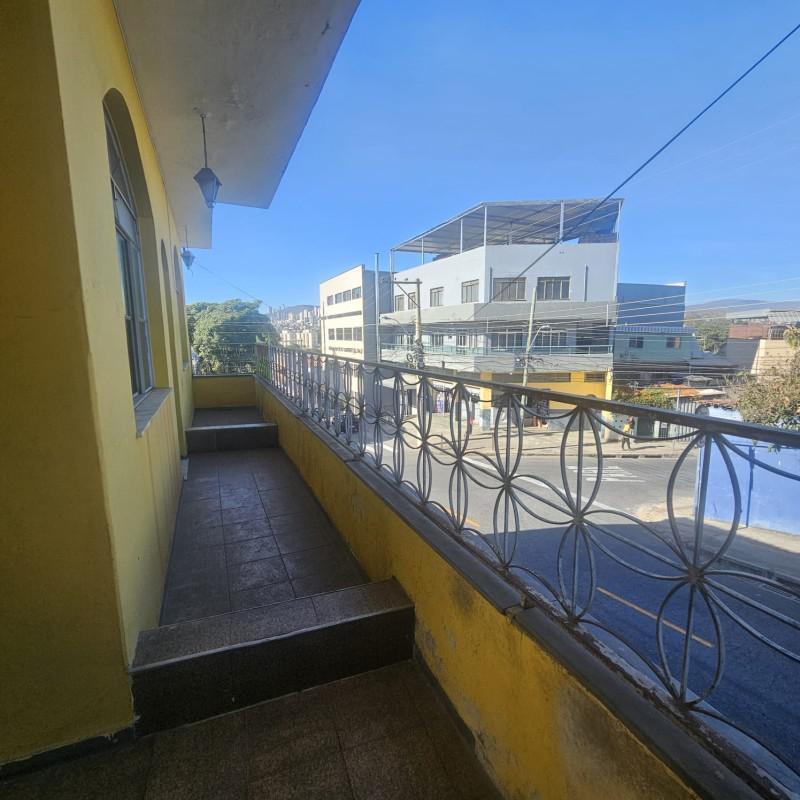 Casa Comercial, Nova Cintra, 5 Quartos, 2 Vagas, 1 Suíte