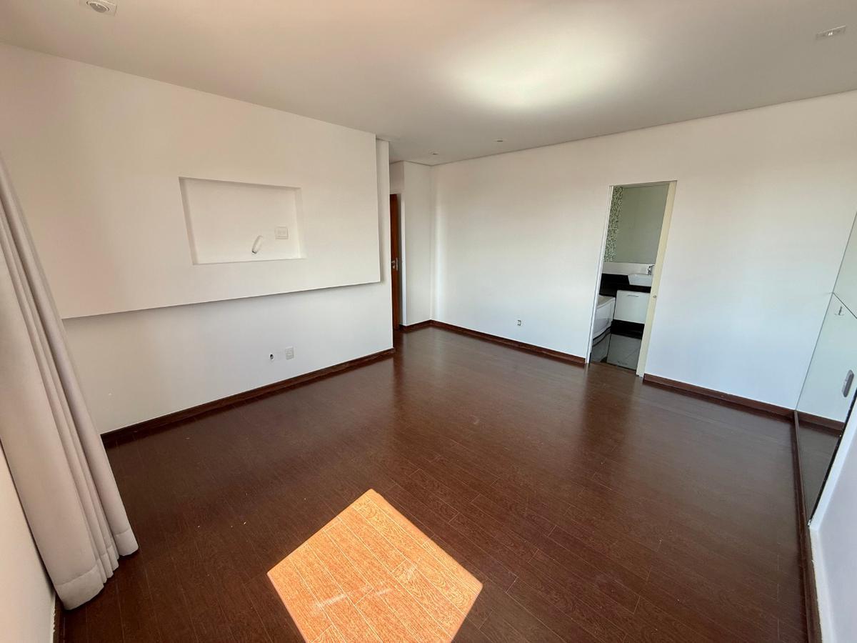Apartamento, São José, 3 Quartos, 3 Vagas, 2 Suítes