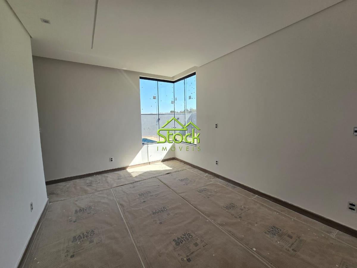 Casa, Jardins Village, 3 Quartos, 2 Vagas, 1 Suíte