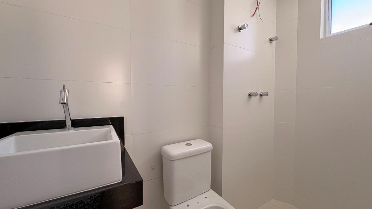 Apartamento, Vila Paris, 2 Quartos, 2 Vagas, 1 Suíte