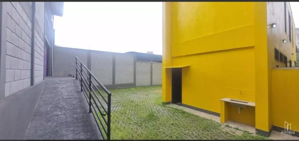 Andar, Castelo, 0 Quarto, 0 Vaga