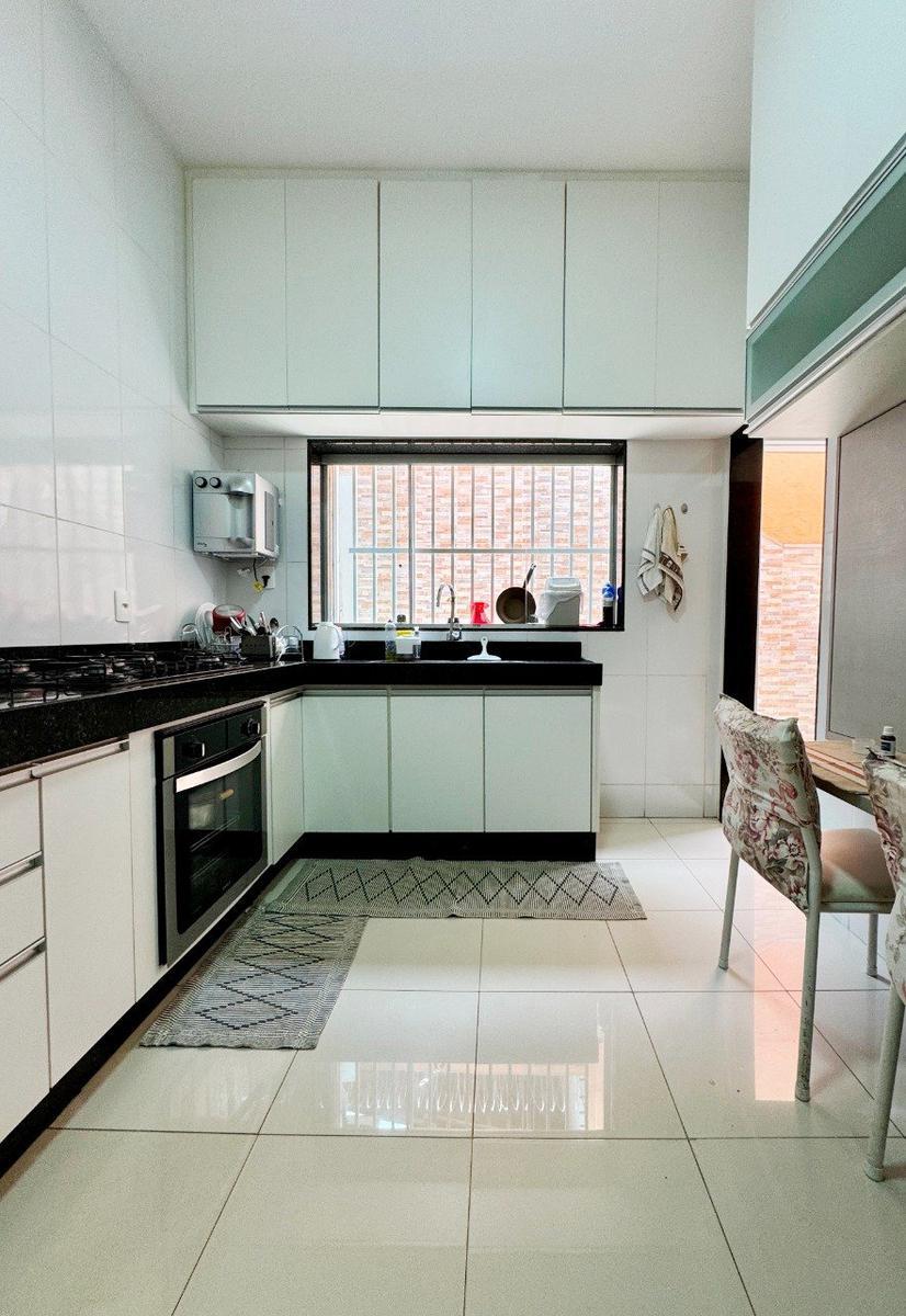 Casa, Santa Amélia, 3 Quartos, 10 Vagas, 1 Suíte