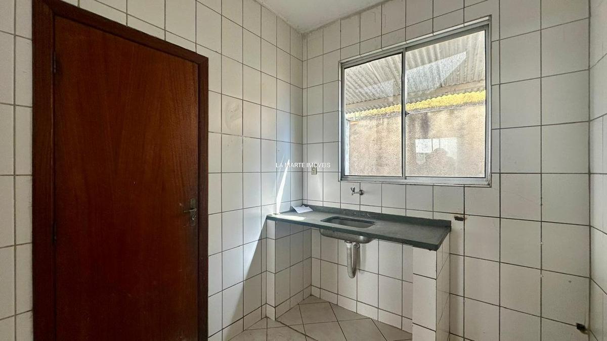 Casa, Fonte Grande, 2 Quartos, 1 Vaga