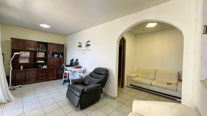Casa, Conjunto Celso Machado, 3 Quartos, 4 Vagas, 1 Suíte