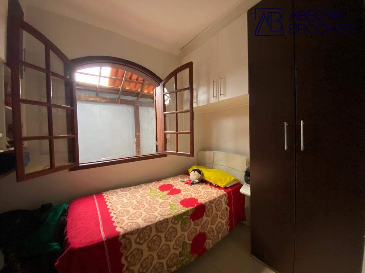 Casa, Estrela do Oriente, 3 Quartos, 2 Vagas, 1 Suíte