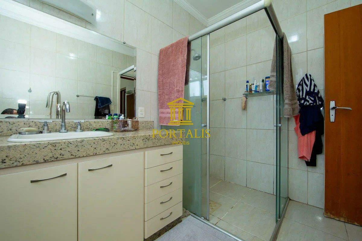 Casa, Prado, 5 Quartos, 6 Vagas, 2 Suítes