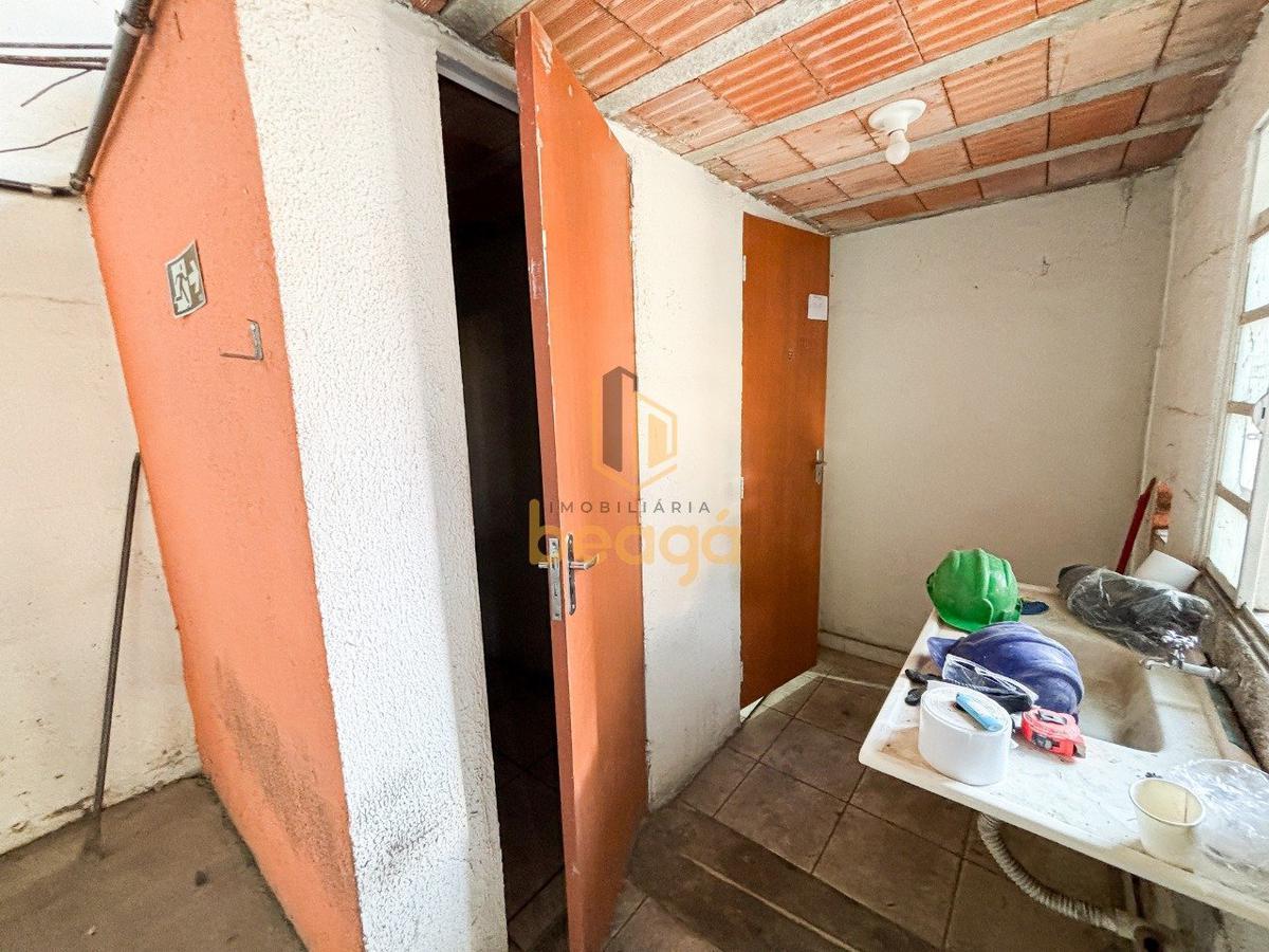 Galpão, Parque Turistas, 0 Quarto, 1 Vaga