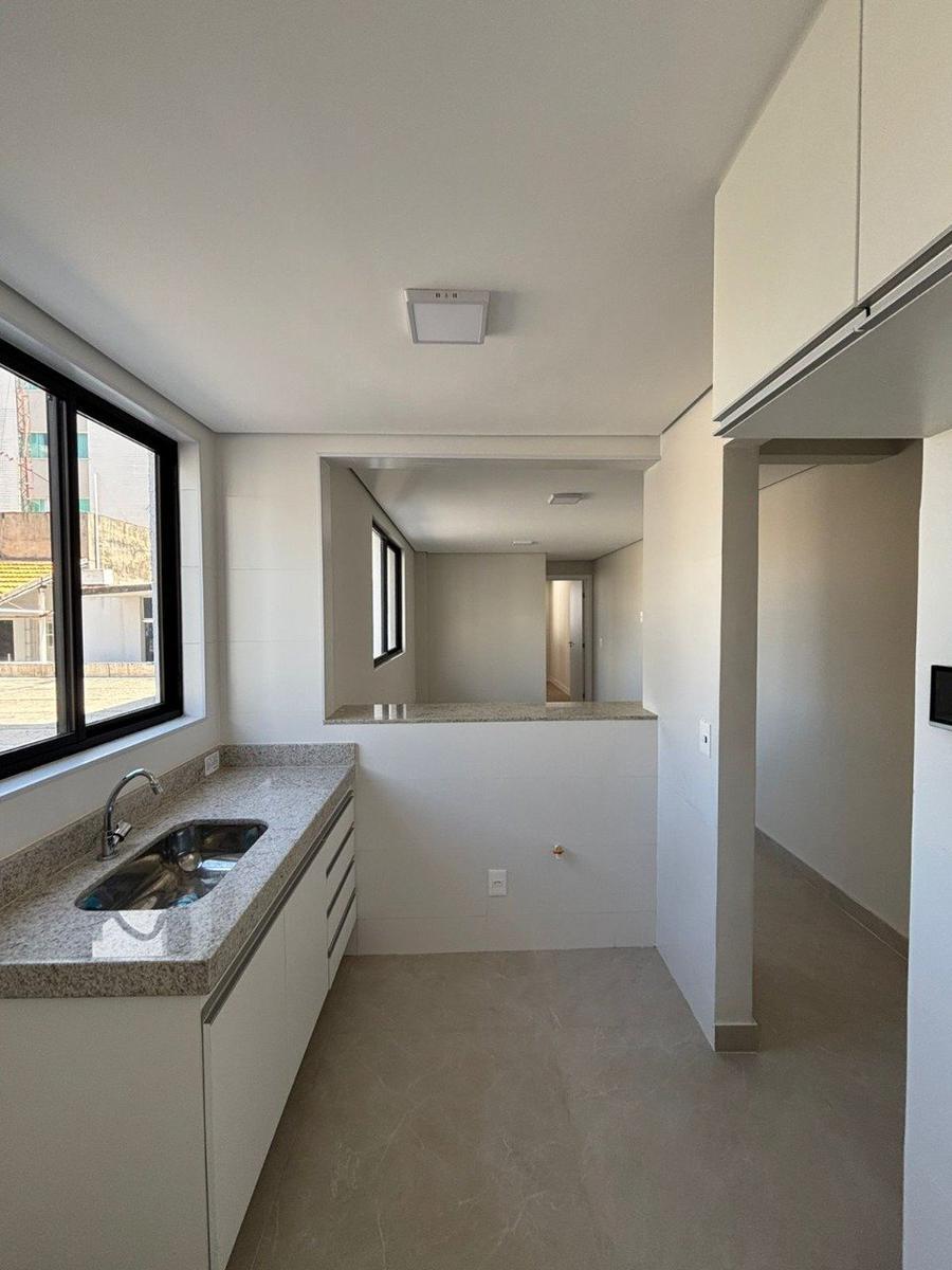 Apartamento, Sagrada Família, 1 Quarto, 1 Vaga