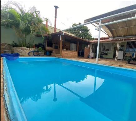 Casa, Castelo, 4 Quartos, 5 Vagas, 2 Suítes
