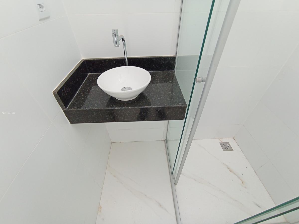 Casa, Santa Branca, 2 Quartos, 2 Vagas, 2 Suítes