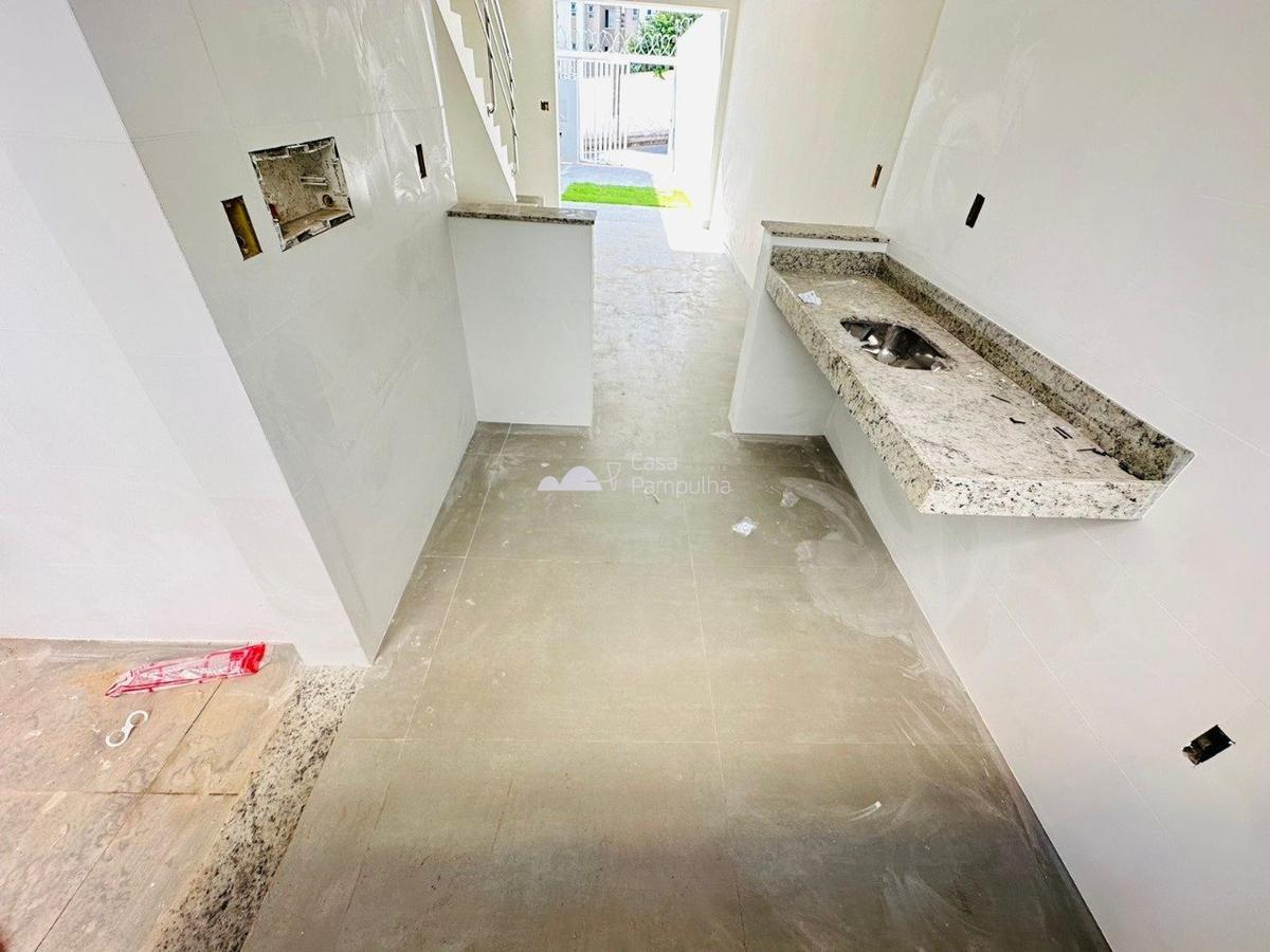 Casa, Planalto, 2 Quartos, 1 Vaga, 1 Suíte