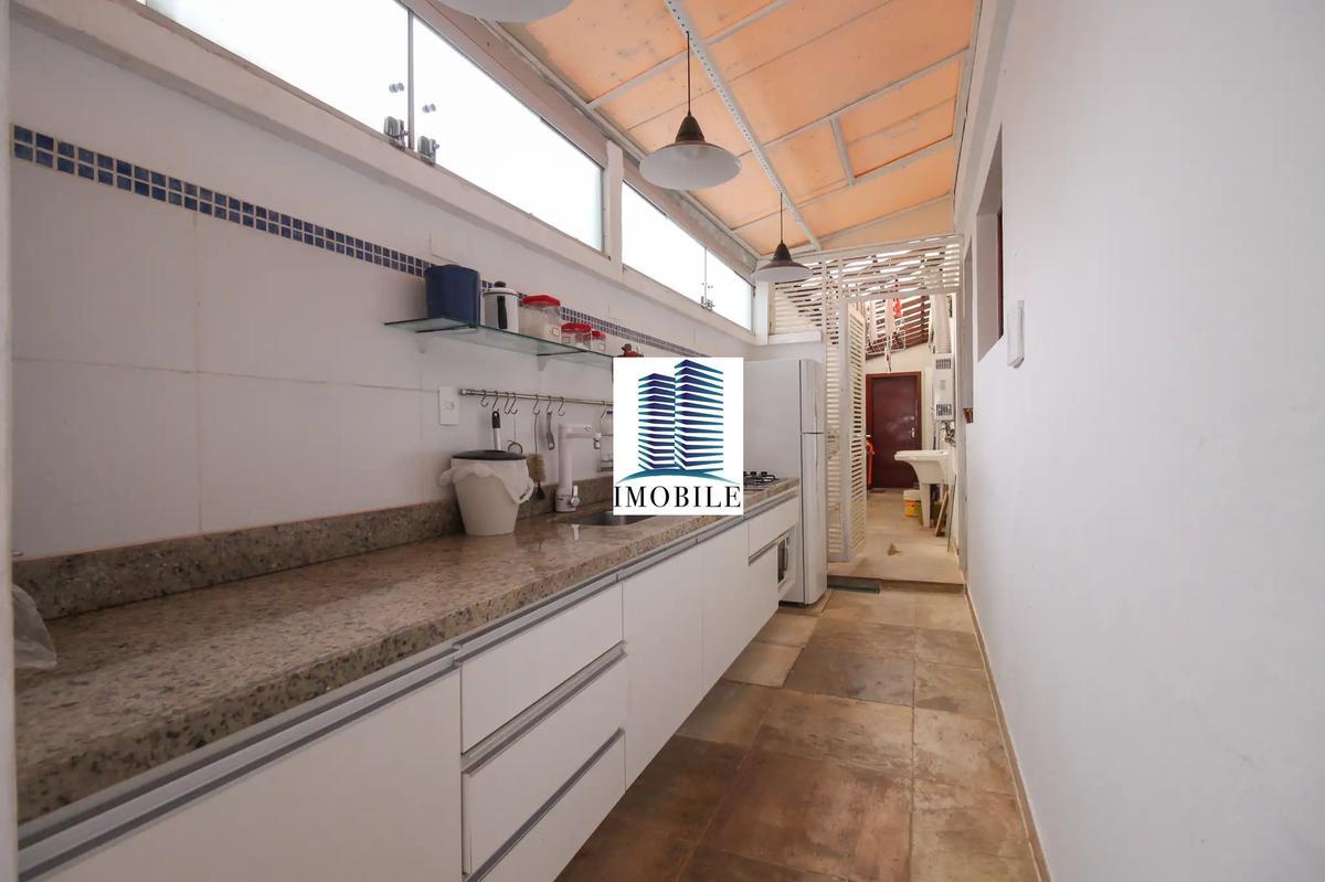 Casa, Serra, 4 Quartos, 5 Vagas, 1 Suíte