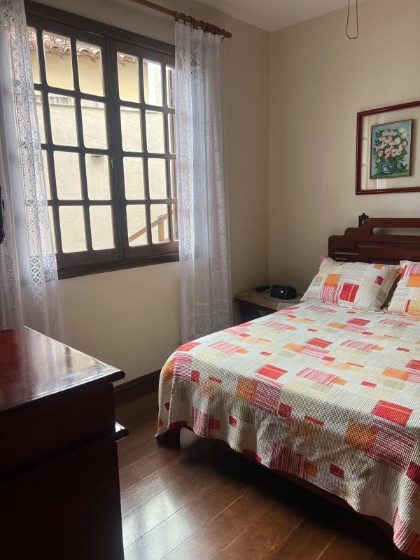 Casa, Luxemburgo, 4 Quartos, 3 Vagas, 2 Suítes
