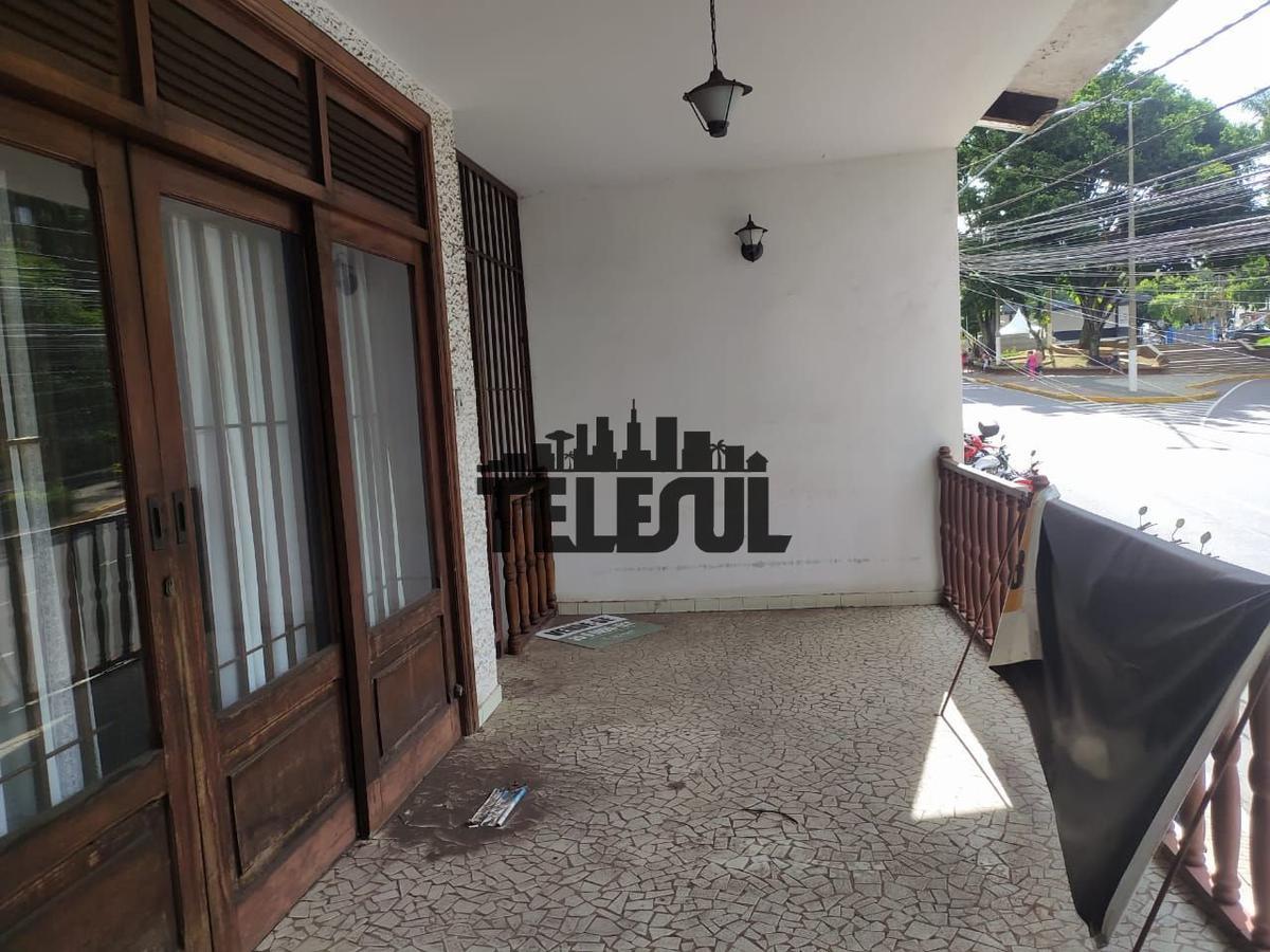 Casa, Centro, 4 Quartos, 0 Vaga, 1 Suíte
