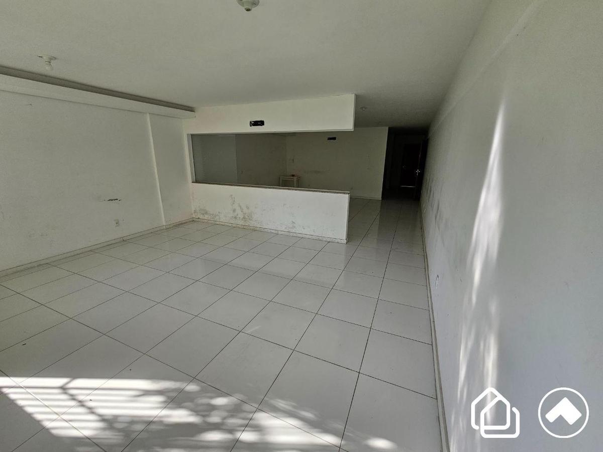 Sala, Barro Preto