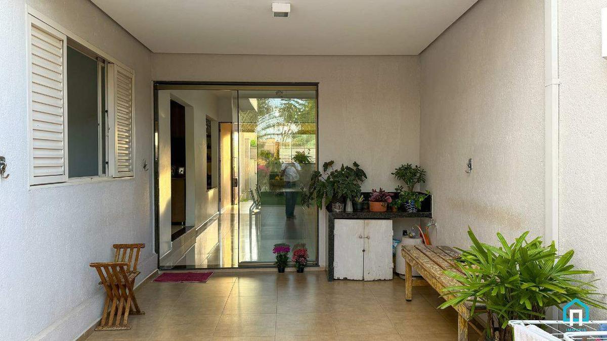 Casa, Centro, 4 Quartos, 4 Vagas, 2 Suítes