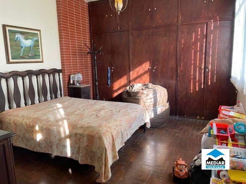 Casa, Cidade Nova, 4 Quartos, 2 Vagas, 1 Suíte