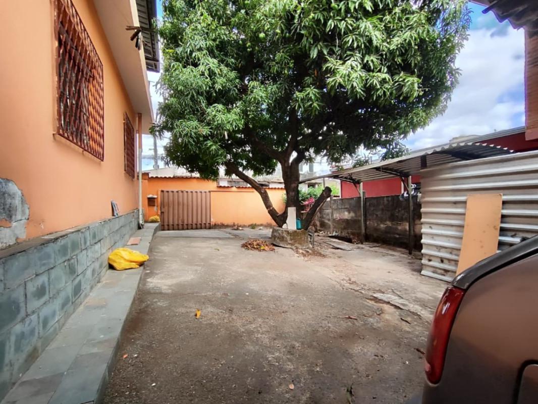 Casa, Providência, 5 Quartos, 4 Vagas, 1 Suíte