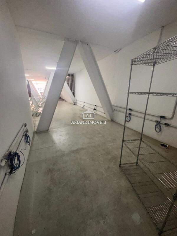 Andar, Funcionários, 0 Quarto, 2 Vagas