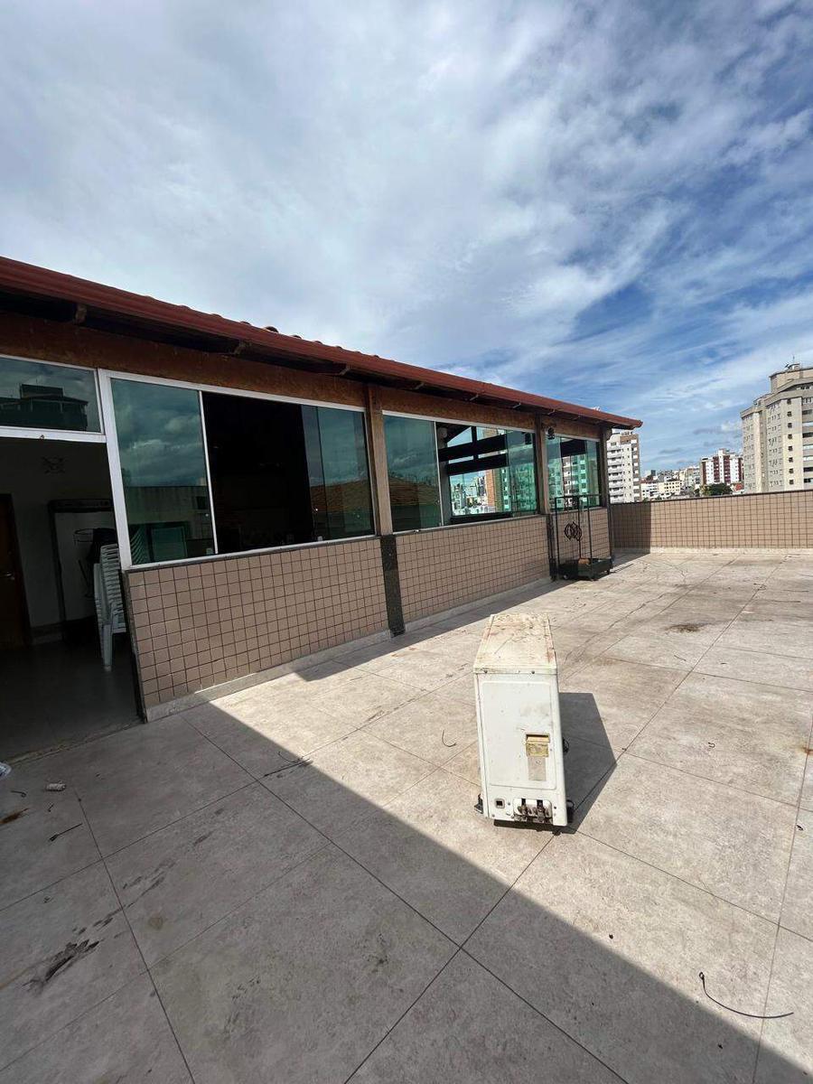 Casa Comercial, Nova Suíssa, 8 Quartos, 10 Vagas