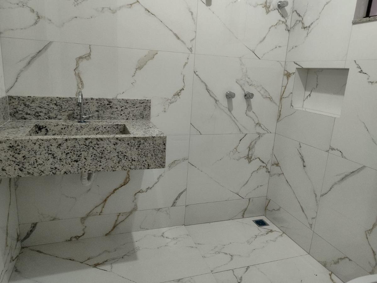 Casa, Floramar, 3 Quartos, 2 Vagas, 1 Suíte