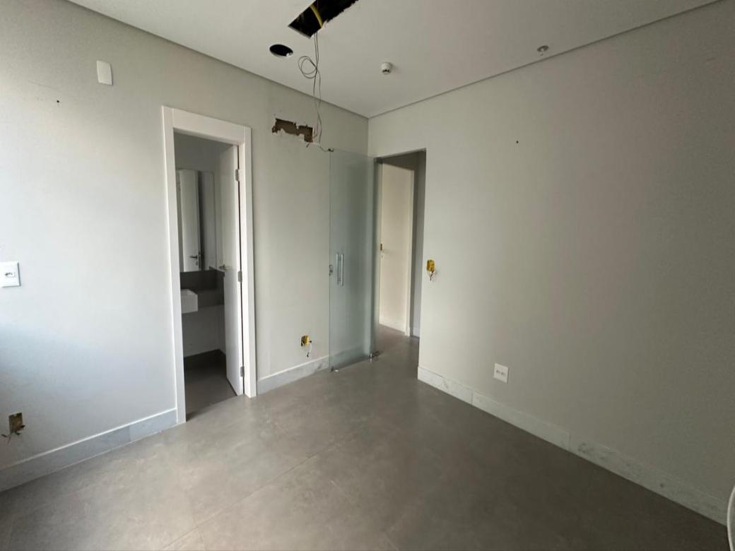 Sala, Savassi, 0 Quarto, 1 Vaga