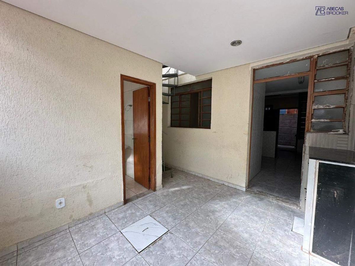 Casa, Milionários, 3 Quartos, 1 Vaga