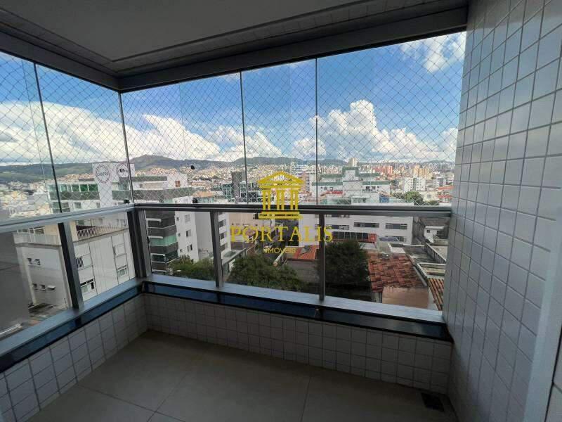Apartamento, Sagrada Família, 3 Quartos, 2 Vagas, 1 Suíte