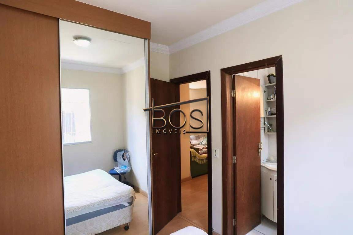 Apartamento, Sagrada Família, 3 Quartos, 1 Vaga, 1 Suíte