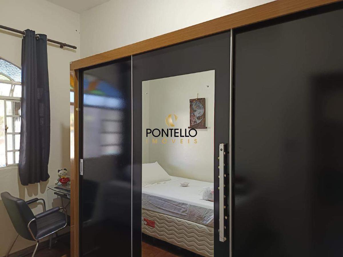 Casa, Jardim Europa, 4 Quartos, 2 Vagas, 1 Suíte