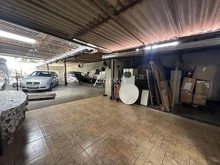 Casa, Califórnia, 4 Quartos, 0 Vaga, 1 Suíte