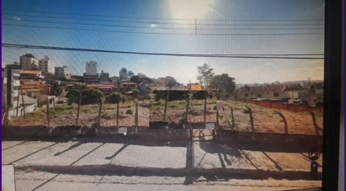 Lote, Heliópolis, 0 Quarto, 0 Vaga