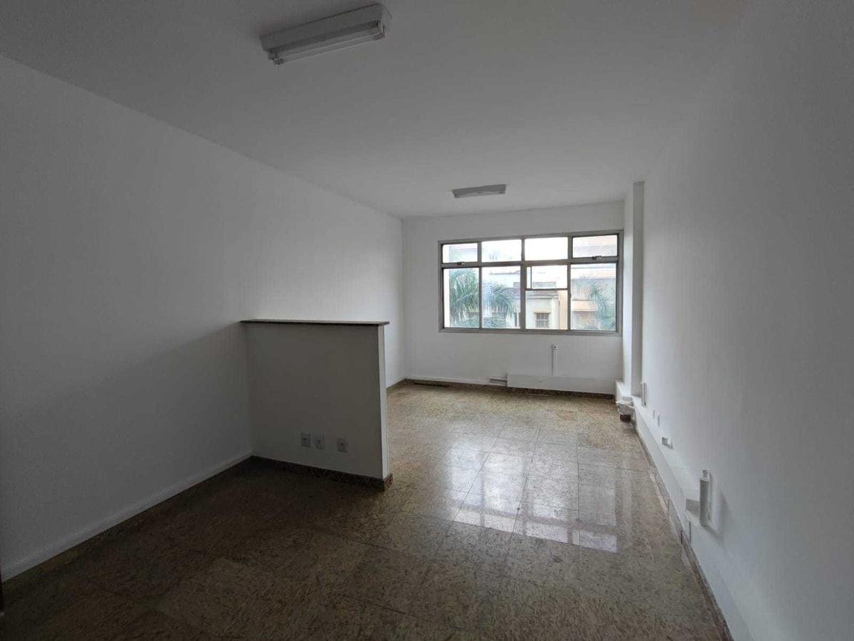 Sala, Centro, 0 Quarto, 0 Vaga