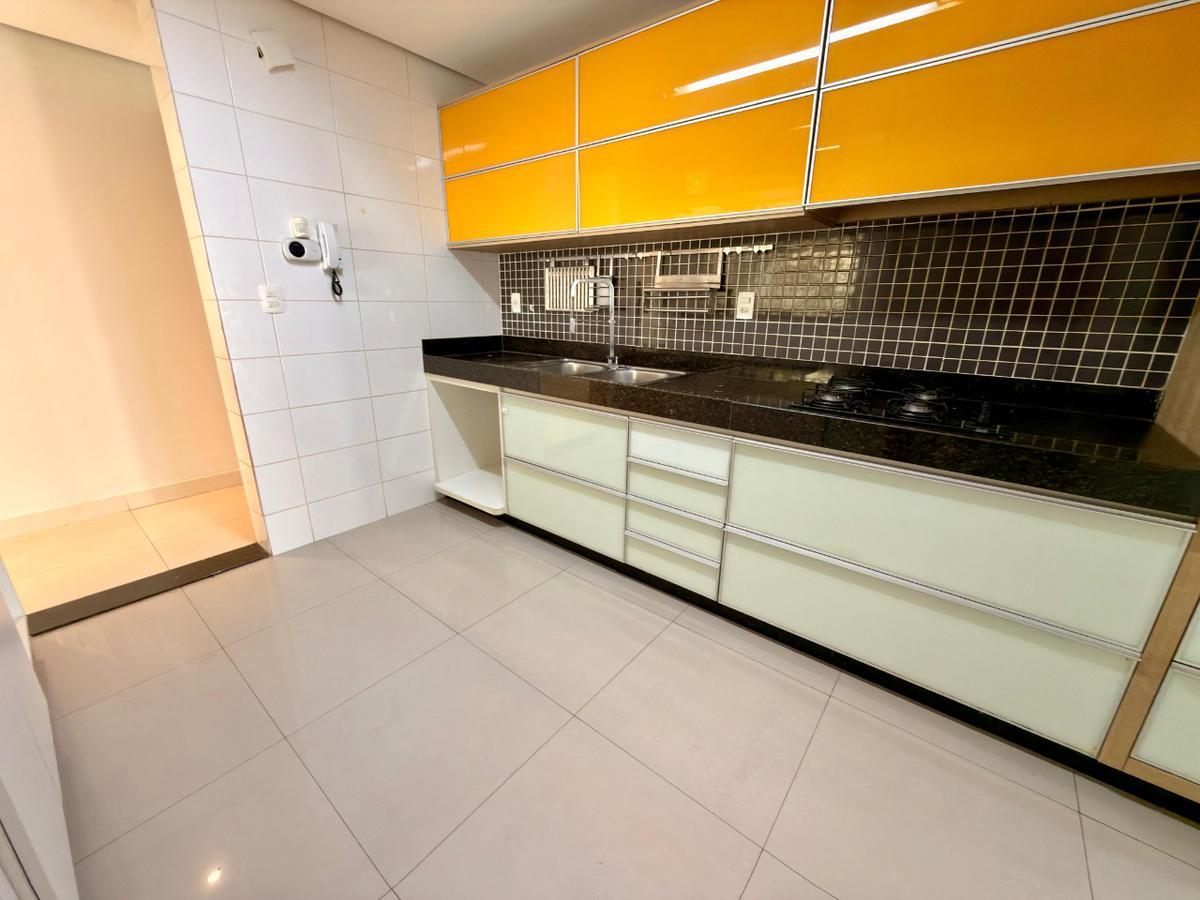 Apartamento, Itapoã, 3 Quartos, 2 Vagas, 2 Suítes