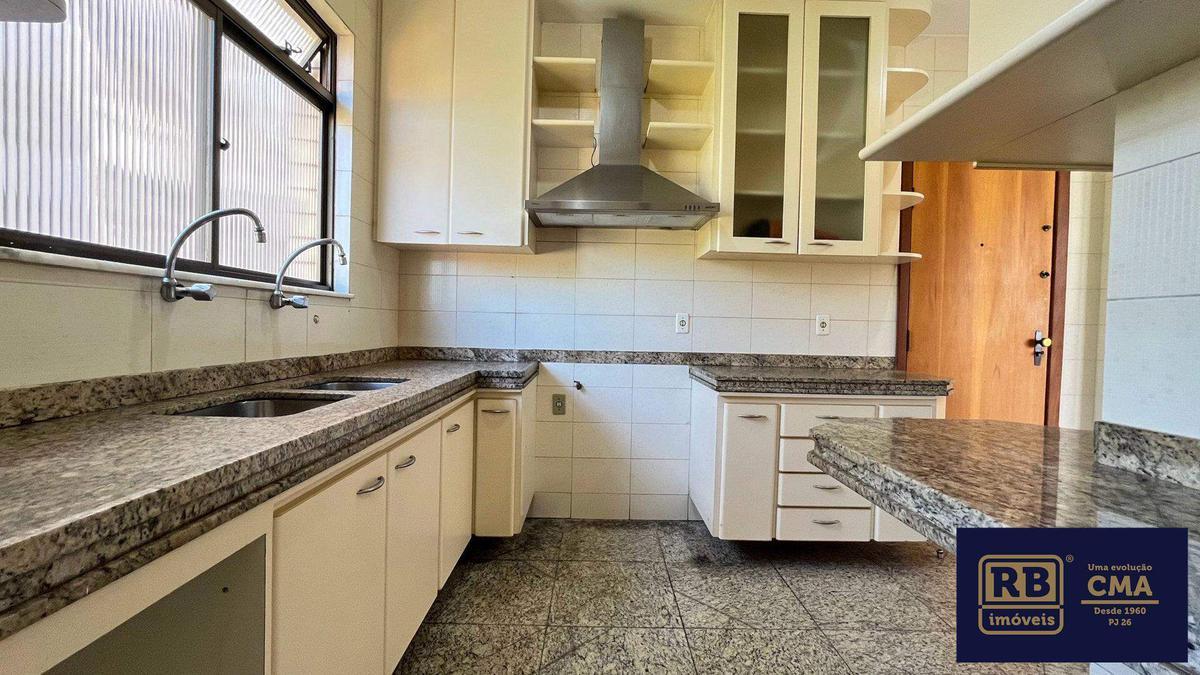 Apartamento, Coração de Jesus, 4 Quartos, 2 Vagas, 1 Suíte