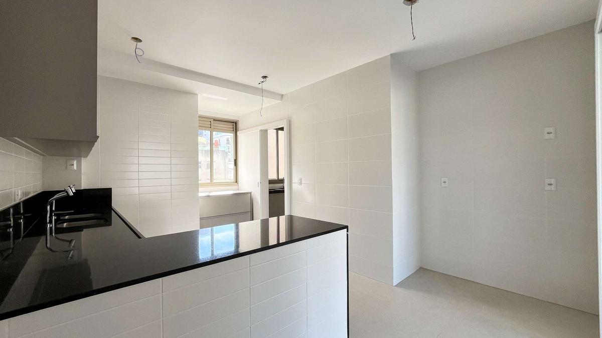 Apartamento, Cruzeiro, 4 Quartos, 3 Vagas, 2 Suítes